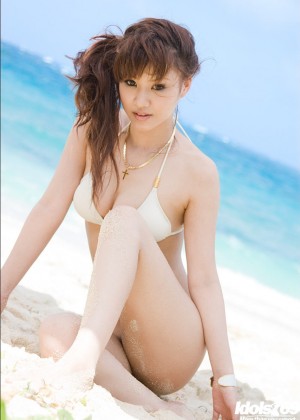 Mari Misaki - Beach porn gallery № 2772500