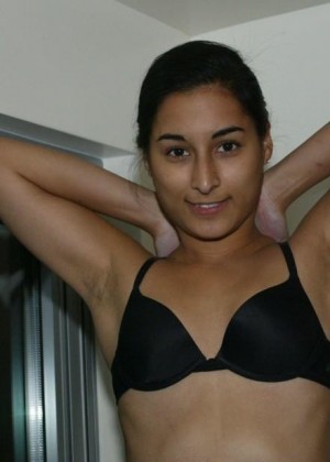 Seductive Indian with small breasts takes a bath