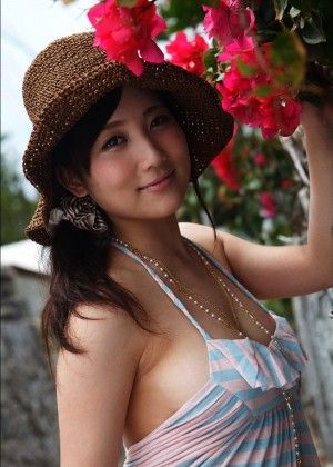 Beautiful tits of Mao Kurata