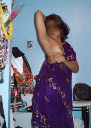 Charming naked Pakistani woman with small breasts