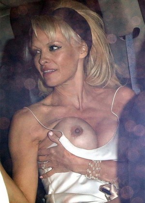 Pamela Anderson Photo gallery
