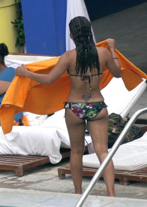 Christina Milian in sexy bikini