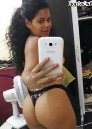 Brazilian makes selfie her juicy asshole