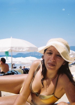 I met this mature woman from Algeria on the beach